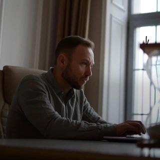 Логотип @romanov_investment - Николай Романов | ROMANOV INVESTMENT