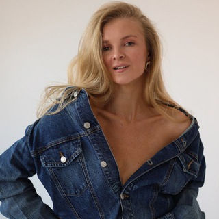 Логотип @romanova_make_up - ROMANOVA_MAKE.UP