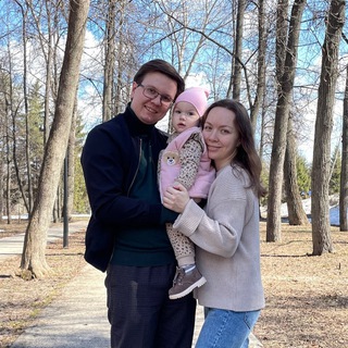 Логотип @romanovy - Романовы вещают