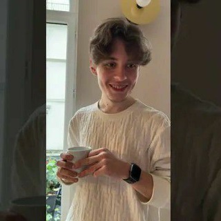 Логотип @romanporamonov - КОМПОТ