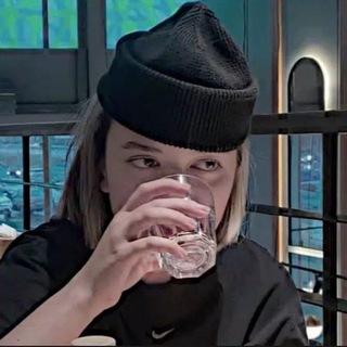 Логотип @romashka_magomedovnaaa - кислотки маге🌎