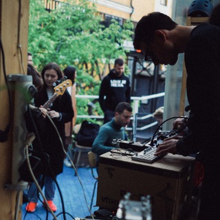 Логотип @roofsessions - PARNIK SESSIONS content