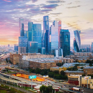 Логотип @rooftop_moscow - Экскурсии по Крышам Москвы