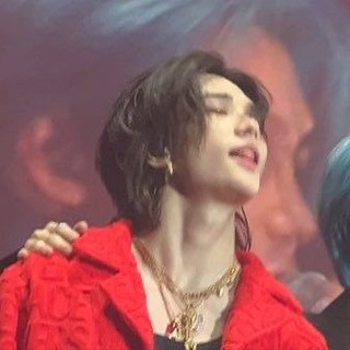 Логотип @roomofill - roomofill