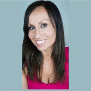 Логотип @rosaortegaastroevolucion - Rosa Ortega. Astroevolución y consciencia.