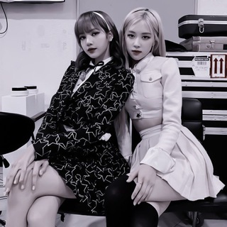 Логотип @rose_beautiful_yg - ROSE|LISA [BLACKPINK]