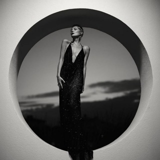 Логотип @rosese - Колокол безденежных единиц