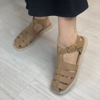 Логотип @rovigo_shop - Штучная обувь из Турци.👠👟🇹🇷