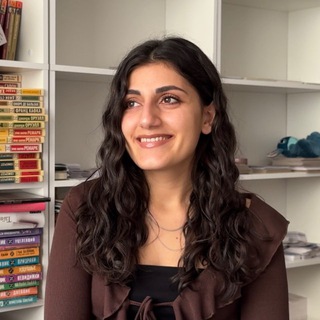 Логотип @rozennaa - Рози и край чудес