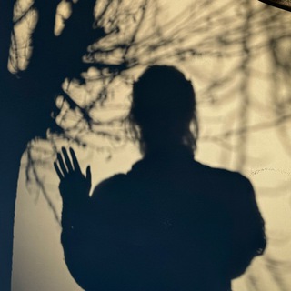 Логотип @rozmifilms - кино на ощупь