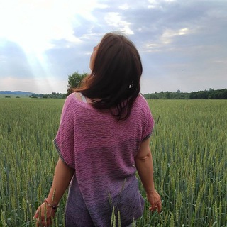 Логотип @rozova_marinaa - ЖИТЬ и животворить✨ Марина Розова