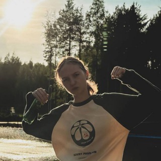 Логотип @rromonkeys - Romantic monkeys 🗞