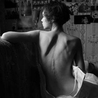 Логотип @rube1987 - Венера в ежовых рукавицах