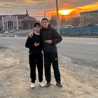 Логотип @rublevka75 - Общажнная жизнь 1 курсников