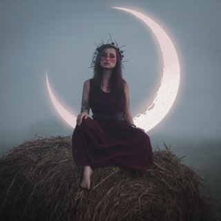 Логотип @rubrum_one - Rumie The Wolf Lady