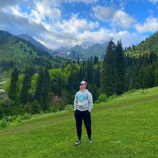 Логотип @rudaonn - Live R