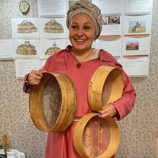 Логотип @rumiantsevaelena - Румянцева Елена (ПаромПравим)