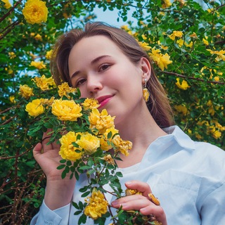 Логотип @rumiiateacher - RumiiaTeacher: Teach English Online