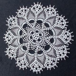 Логотип @runaboutarts - Russia. Local digest