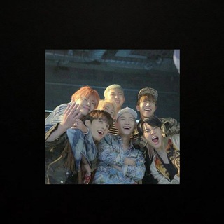 Логотип @runbtsbonvoyage - Цветочный архив🌸