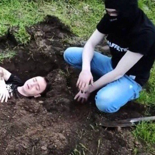 Логотип @russ_tresh_live - Рашкин Треш