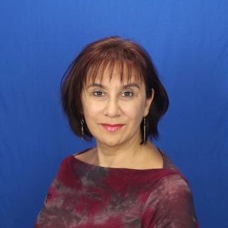 Логотип @russian_bilinguals - Билингвы. Логопедия. Развитие детей. Играем с Викой