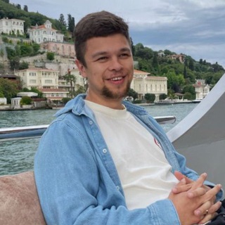 Логотип @russian_ege_newschool - Директор школы