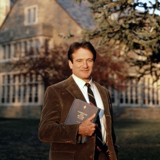 Логотип @russiandarkacademiaa - дарк академики