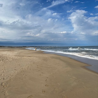 Логотип @russianinuruguay - Удивительный Уругвай чат | Релокация и Недвижимость