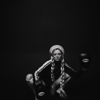 Логотип @russianroadmovie - маленькая страна