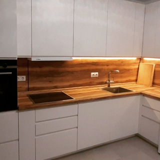 Логотип @russkiemastera - Мебель на заказ. Русские Мастера.