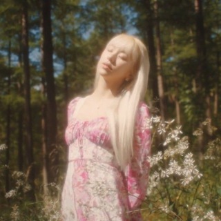 Логотип @russtikers - 𝘳𝘶𝘴𝘴𝘵𝘪𝘬𝘦𝘳𝘴 🐾