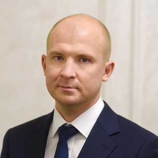 Логотип @rvefimov - Роман Ефимов