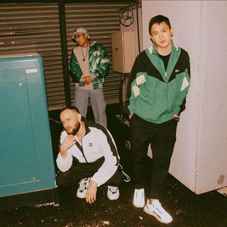 Логотип @s0ulmee1 - 𝐒𝐨𝐮𝐥𝐌𝐞𝐞𝐭