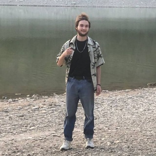 Логотип @s_h_a_t_e_e_v - Shateev