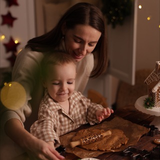 Логотип @s_mamoi_zaodno - Мы с мамой заодно