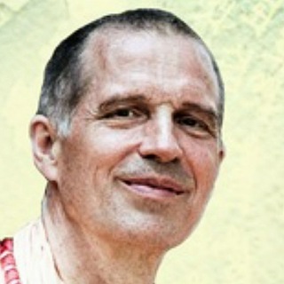 Логотип @sacinandanaswami - Шачинандана Свами