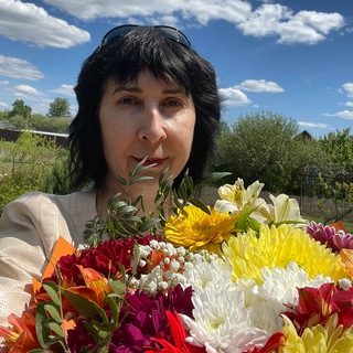 Логотип @sad_zvetov - Татьяна Овчаренко🌹Сад цветов