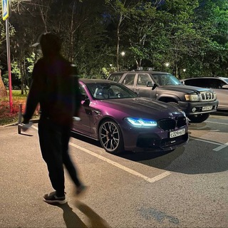 Логотип @saintrosse - saintrose