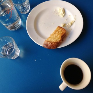 Логотип @salutsterligova - Стерлигова, привет!