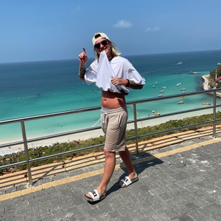 Логотип @salyutnebesam - KOSTINA17