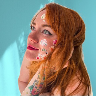 Логотип @sankt_peterstyle - яркое одевательство | стилист спб и онлайн