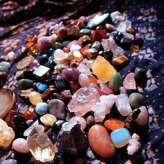 Логотип @saphiasoul_christals - КАМНИ и КРИСТАЛЫ с 🕊SAPHIA🕊