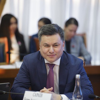 Логотип @saraevbulat - Булат Сараев