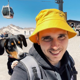 Логотип @sasha_tut - Собачий кочевник