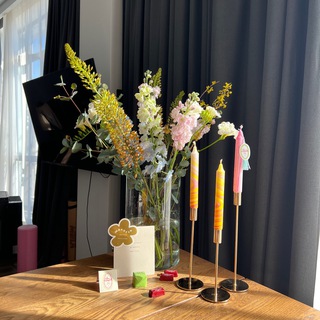 Логотип @sashadaily - Эстетика в повседневном