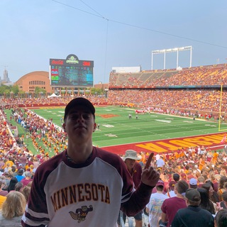 Логотип @sashahaishunchannel - Гайшун про США и образование