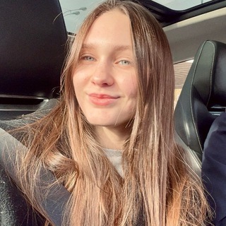 Логотип @sashaistyping14 - Саша печатает…