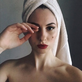 Логотип @sashamillaya - САША МИЛЛАЯ