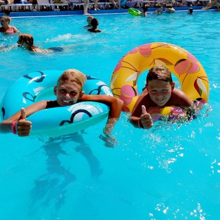 Логотип @sasharisovashkin - 🎯Братья Фотины👬